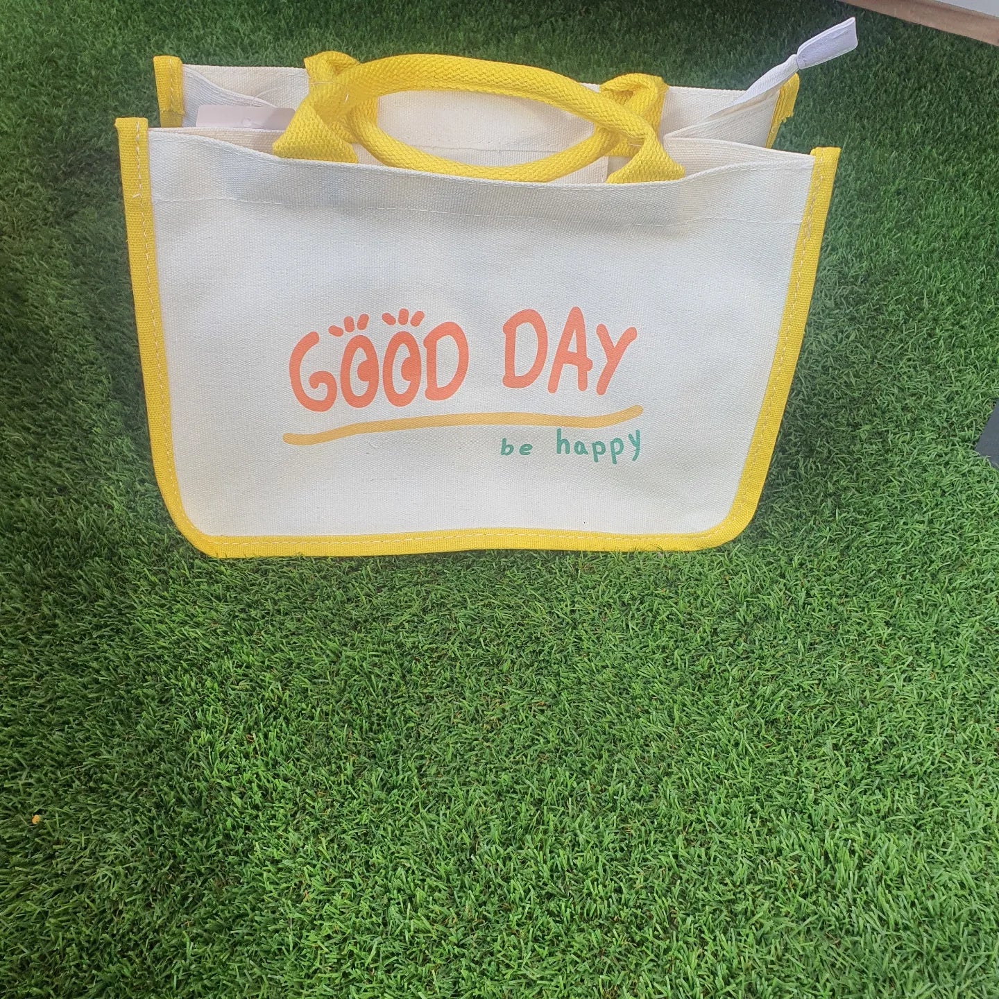 Bolsa pequeña playa